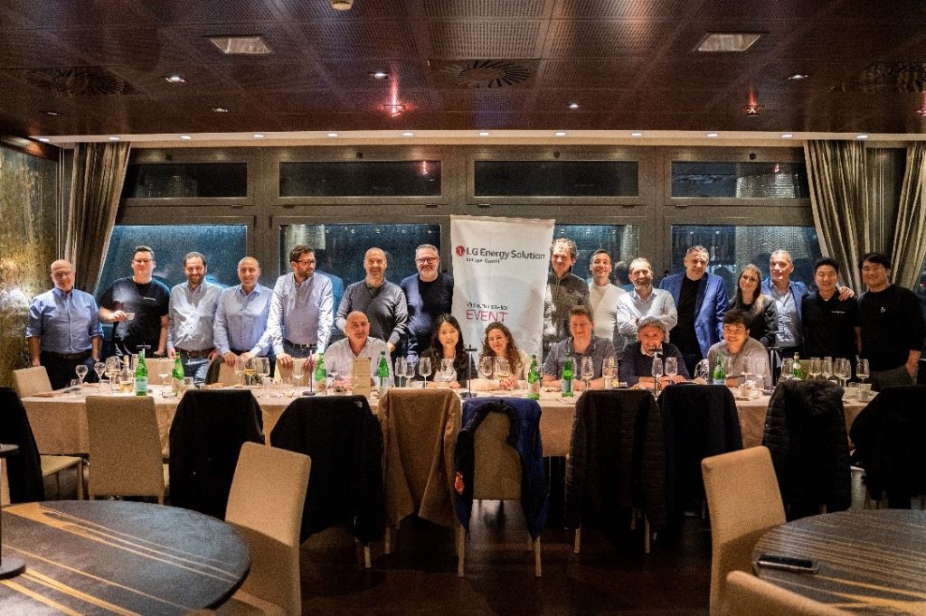 LG Energy Solution ospita una cena con gli installatori premium in un ristorante Michelin