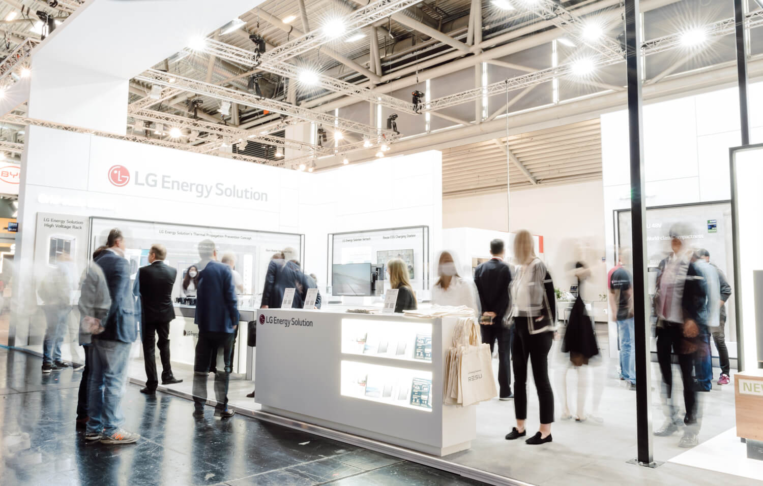 ess-intersolar-22-lambert-l-124